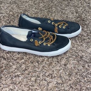 Black Sperry tennis shoe size 6.5